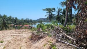 beach access land koh samui